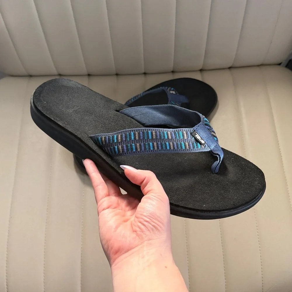 Teva navy comfortable flops